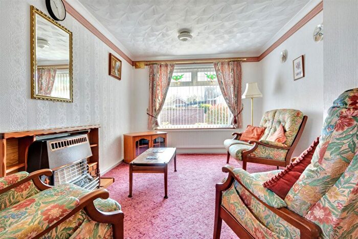 2 Bedroom Detached Bungalow For Sale In Sunningdale Road, Nottingham, NG6