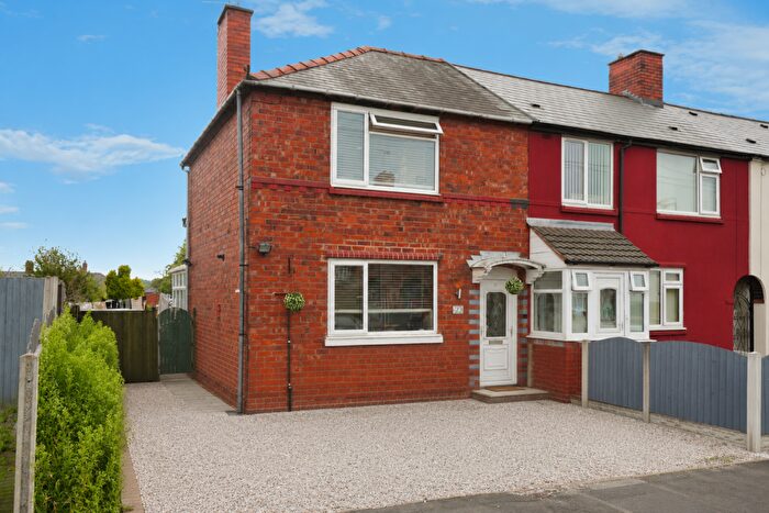 2 Bedroom End Of Terrace House For Sale In Rowington Avenue, Rowley Regis, B65
