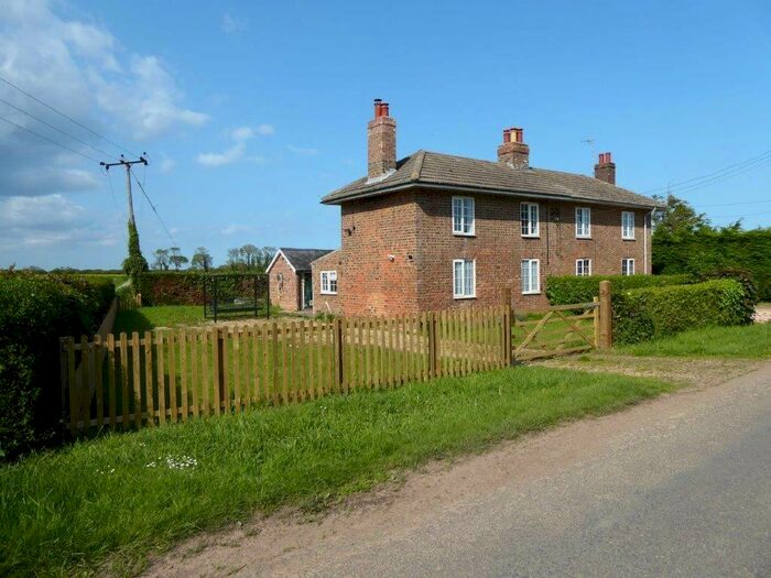 2 Bedroom Semi-Detached House To Rent In Durhams Road, Dawsmere, PE12