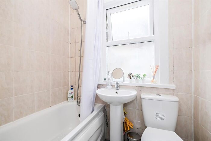 3 Bedroom Terraced House For Sale In Somerset Road, London, E17