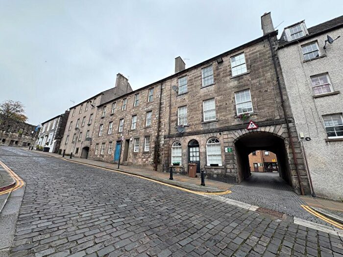 4 Bedroom Flat To Rent In Broad Street, Stirling Town, Stirling, FK8