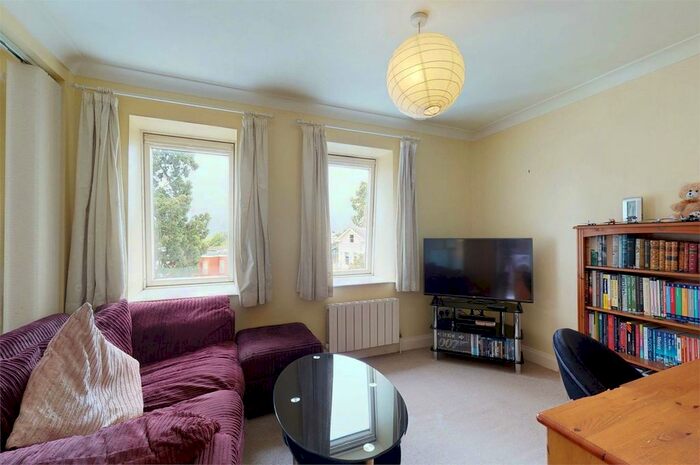 Studio To Rent In The Park, Cheltenham, GL50