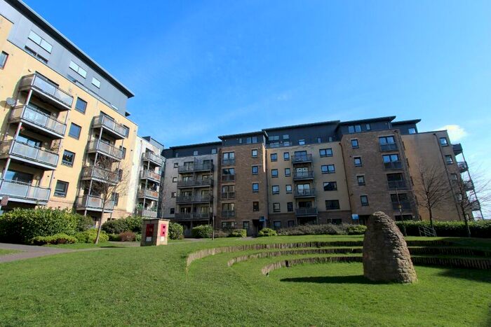 2 Bedroom Penthouse To Rent In Hawkhill Close, Leith, Edinburgh, EH7