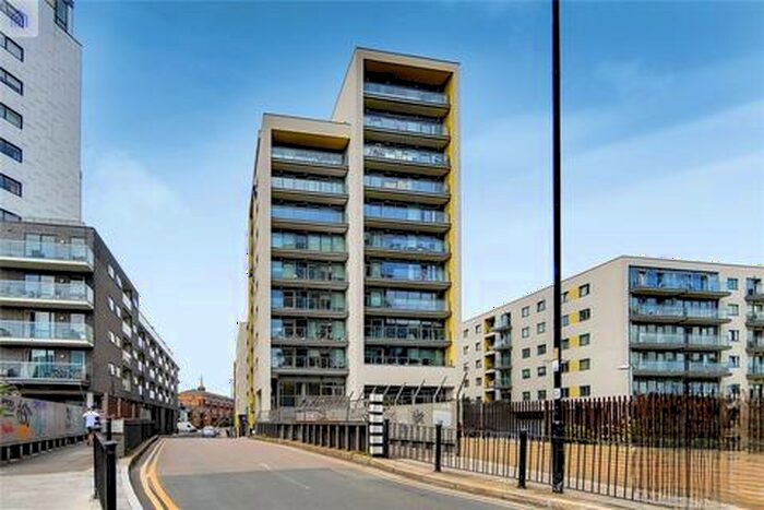 2 Bedroom Flat To Rent In Aqua Vista Square, London, E3