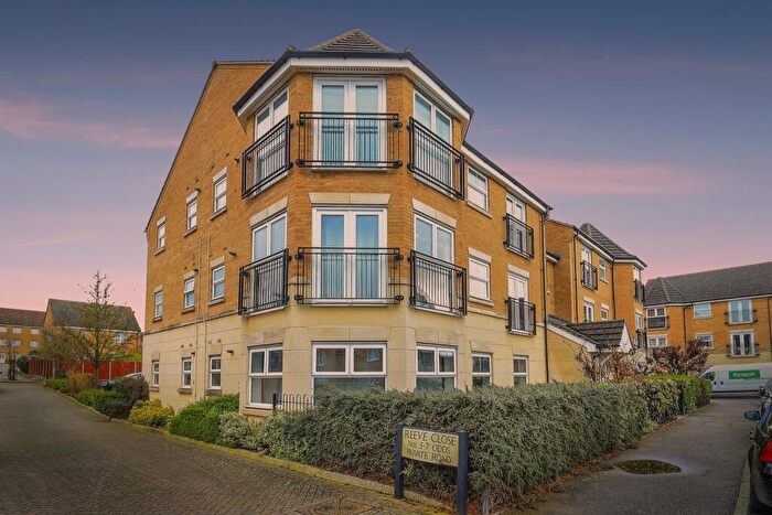2 Bedroom Flat To Rent In Reeve Close, LU7