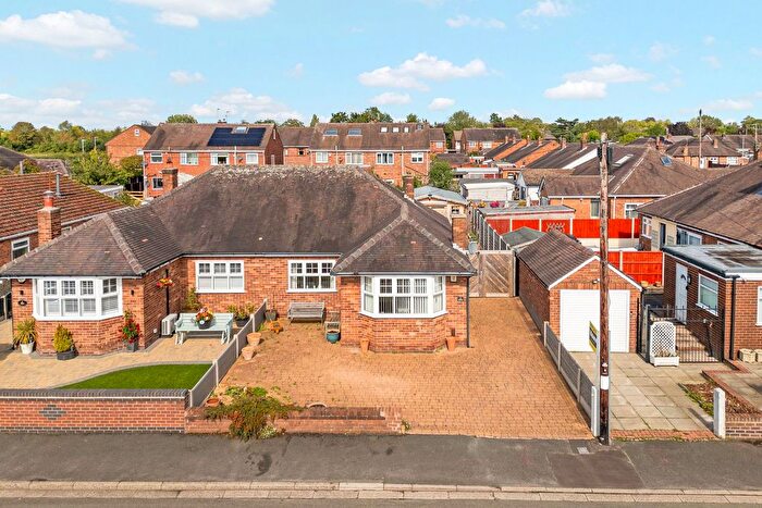 2 Bedroom Semi-Detached Bungalow For Sale In Clincton Close, Widnes, WA8