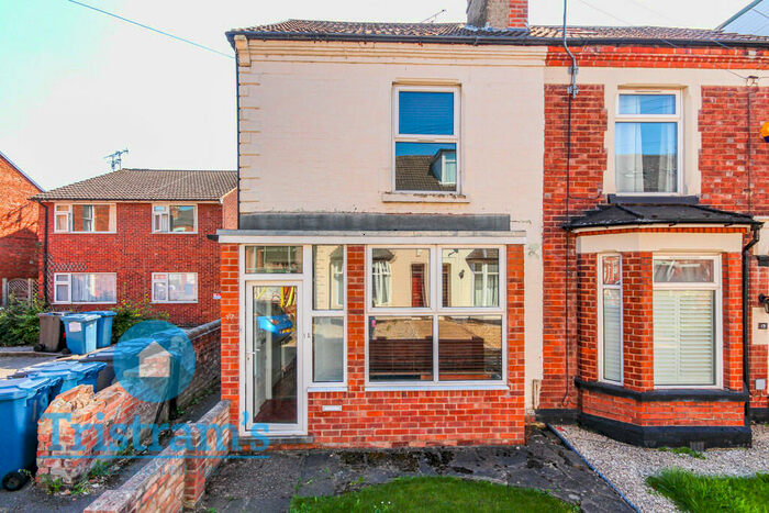 5 Bedroom End Of Terrace House To Rent In Chestnut Grove, West Bridgford, NG2