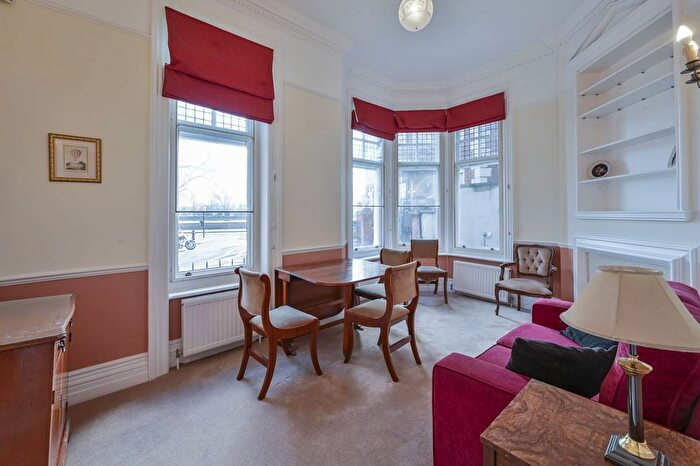 1 Bedroom Flat To Rent In Embankment Gardens, Chelsea, London, SW3