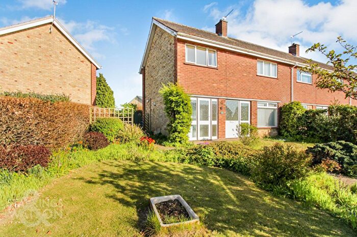 3 Bedroom End Of Terrace House To Rent In Princes Road, Bungay, NR35