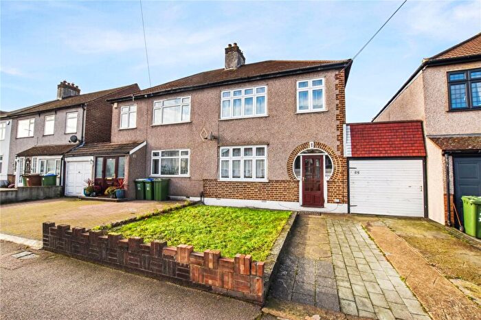 3 Bedroom Semi Detached House For Sale In Bedonwell Road, Bexleyheath, Kent, DA7