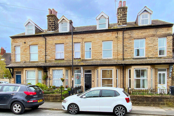 4 Bedroom Terraced House To Rent In Chatsworth Place, Harrogate, HG1