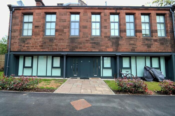 3 Bedroom Semi-Detached House To Rent In Broomhill Avenue, Glasgow, G11