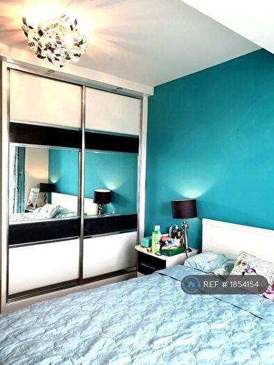 4 Bedroom End Of Terrace House To Rent In Cranesbill Close, Cambridge, CB4