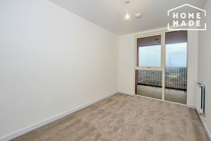 2 Bedroom Flat To Rent In Rosefinch Apartments, London, NW9