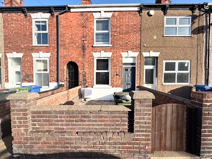 3 Bedroom Terraced House To Rent In St Peter's Avenue, Cleethorpes, DN35