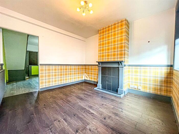 2 Bedroom Terraced House For Sale In Hawkesbury Road, Leicester, LE2