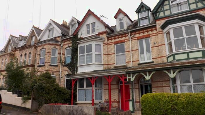 1 Bedroom Flat To Rent In Hills View, Barnstaple EX32