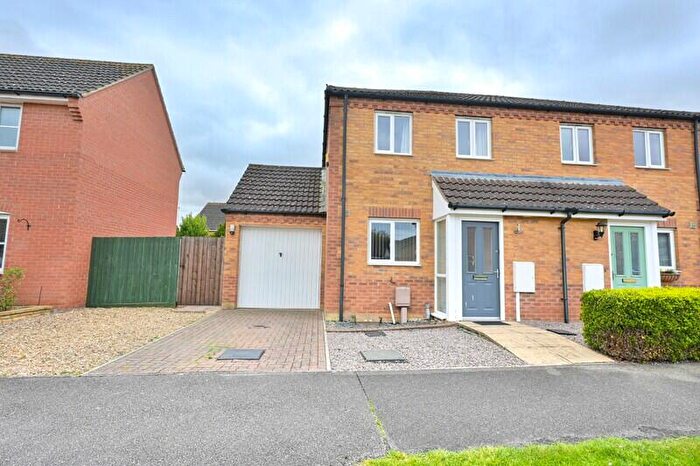 2 Bedroom Semi-Detached House For Sale In Haybarn Road, Deeping St Nicholas, Lincolnshire, PE11