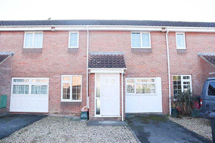 3 Bedroom Property To Rent In Claremont Gardens, Clevedon, BS21