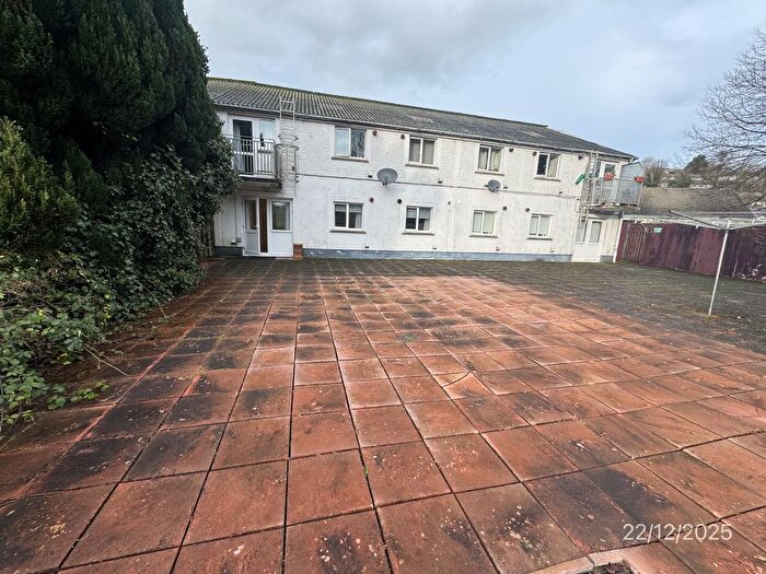 2 Bedroom Flat To Rent In Richmond Terrace, Carmarthen, Carmarthenshire, SA31