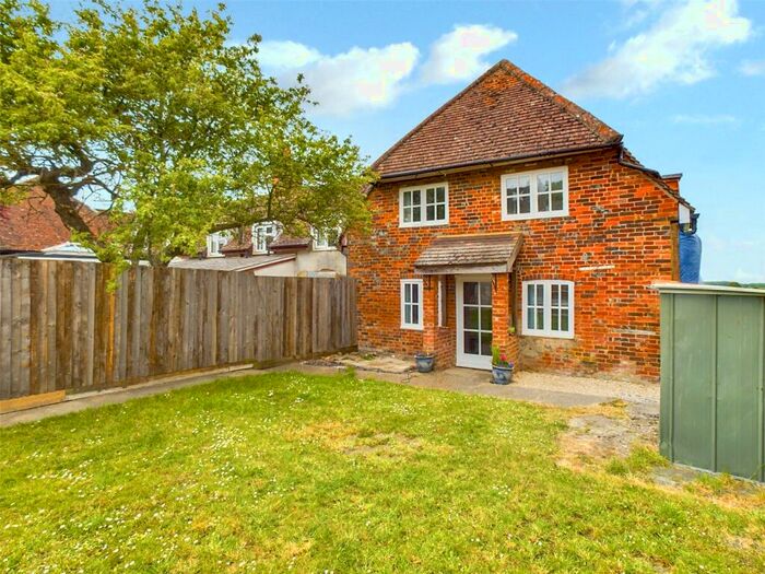 1 Bedroom End Of Terrace House To Rent In Springfield Gardens, Chinnor, Oxfordshire, OX39