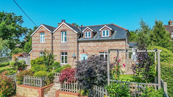 4 Bedroom Semi-Detached House For Sale In Church Farm Cottages, Etchingham, TN19