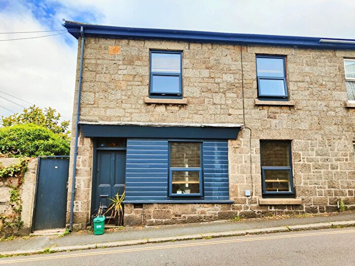 3 Bedroom Property To Rent In Chywoone Hill, Penzance, TR18