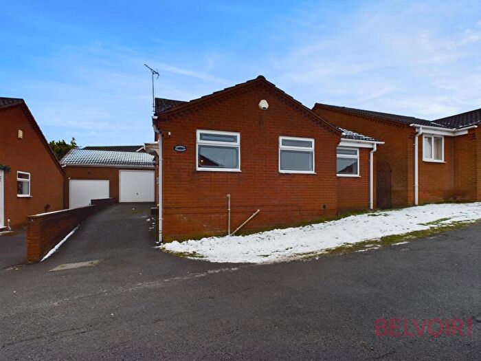 3 Bedroom Detached Bungalow To Rent In Pinfold Gardens, Forest Town, NG19