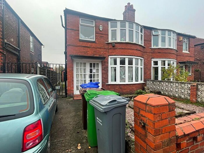 5 Bedroom Semi Detached House To Rent In £pppw School Grove, Withington, M20