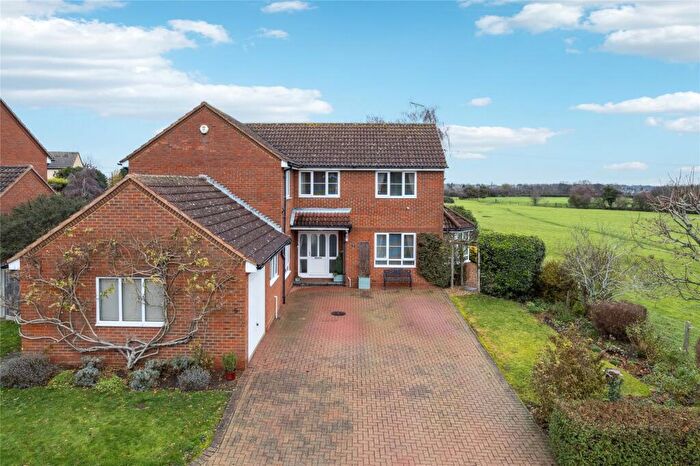 5 Bedroom Detached House For Sale In Home Farm, Bletchley Road, MK17