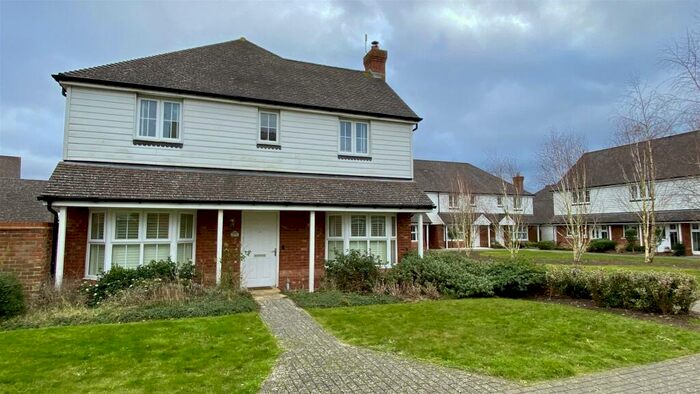 3 Bedroom Semi-Detached House To Rent In Waterloo Walk, Kings Hill, ME19