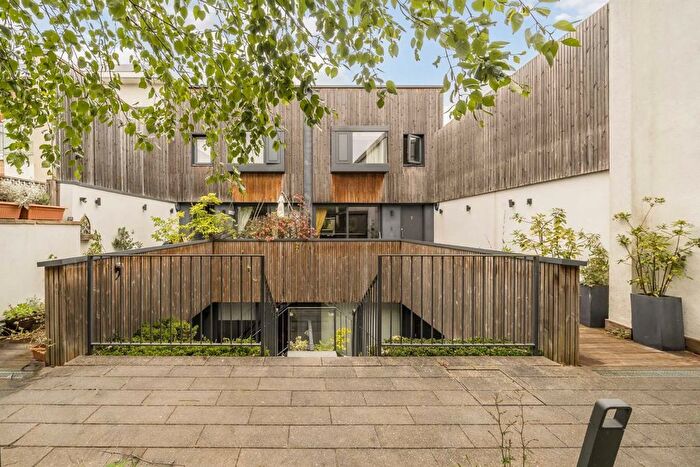 1 Bedroom Flat To Rent In Acton Lane, London, W4