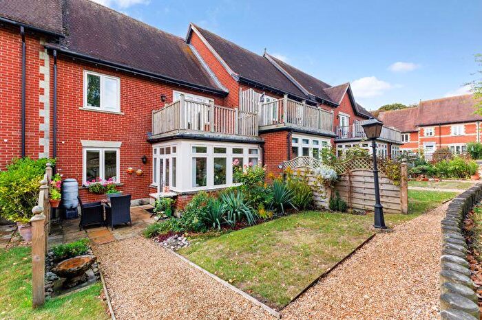 3 Bedroom Retirement Property For Sale In Home Farm, Blandford Forum, DT11