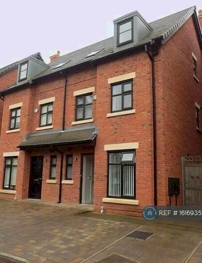 4 Bedroom Semi-Detached House To Rent In Old Boatyard Lane, Worsley, Manchester, M28