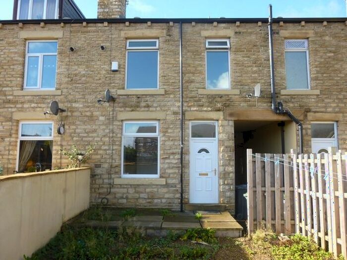 3 Bedroom Terraced House To Rent In Marsland Place, Thornbury, Bradford, BD3