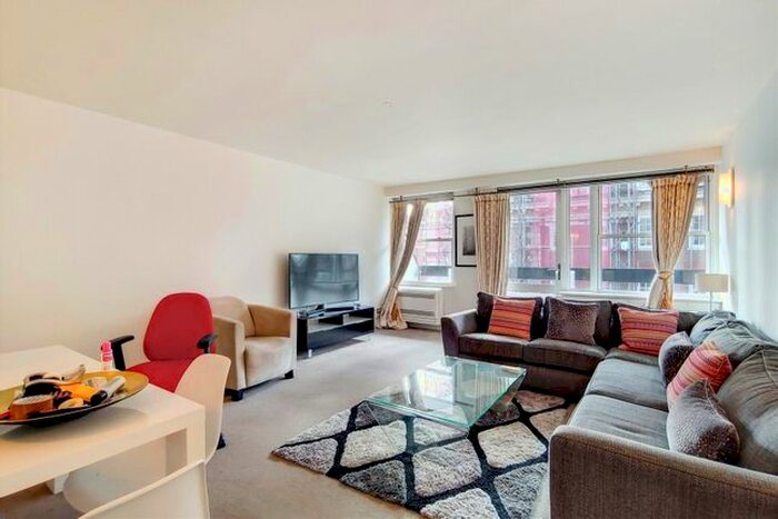 3 Bedroom Flat To Rent In Weymouth Street, Marylebone, London, W1W