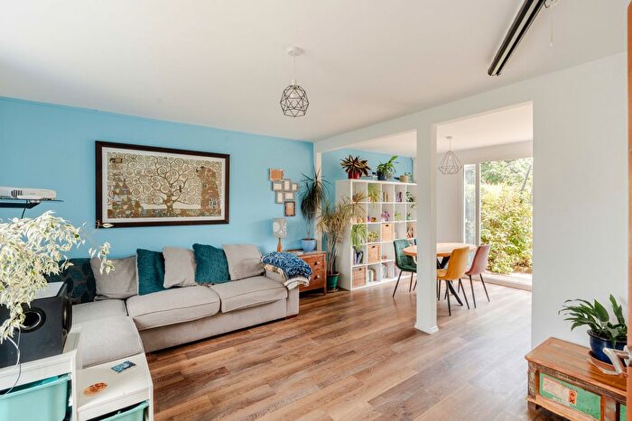 3 Bedroom Semi Detached House For Sale In Silbury Road, Ashton Vale, Bristol, BS3