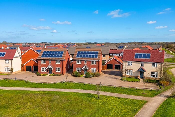 4 Bedroom Detached House For Sale In Swallow Drive, Wymondham, NR18