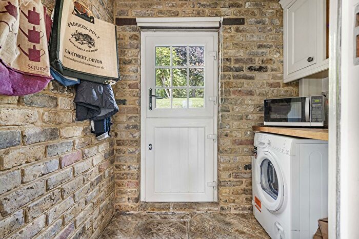2 Bedroom Detached House For Sale In Downs Lane, Leatherhead, KT22