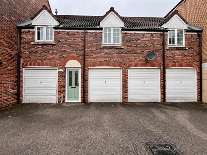 2 Bedroom Apartment For Sale In Scholarsgate, LS25