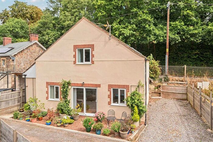 2 Bedroom Detached House For Sale In Eggesford, Chulmleigh, EX18
