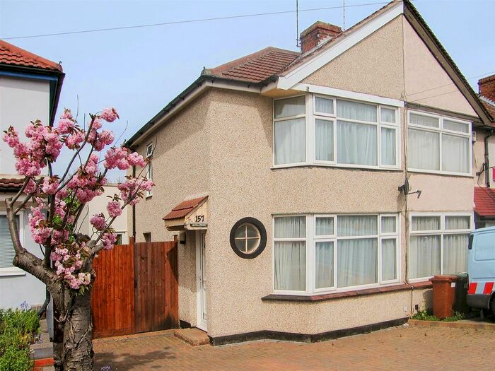 2 Bedroom End Of Terrace House To Rent In Parkside Avenue, Bexleyheath DA7
