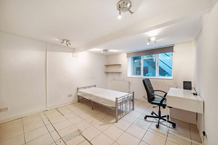 2 Bedroom Flat To Rent In Marchmont Street, Bloomsbury, London, WC1N
