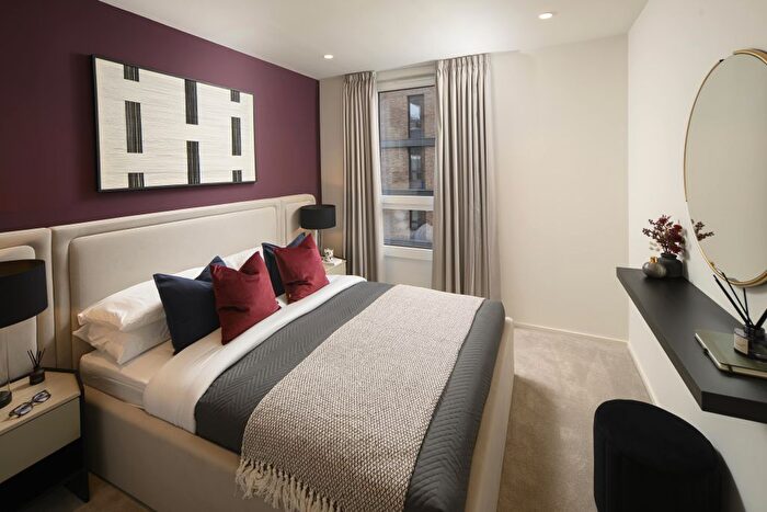 1 Bedroom Flat For Sale In Leven Road, London, E14