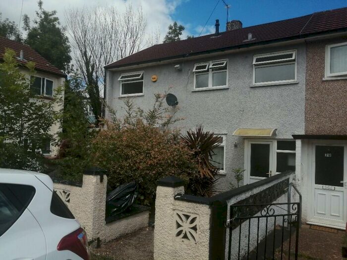 3 Bedroom End Of Terrace House To Rent In Ruskin Close, Llanrumney, CF3