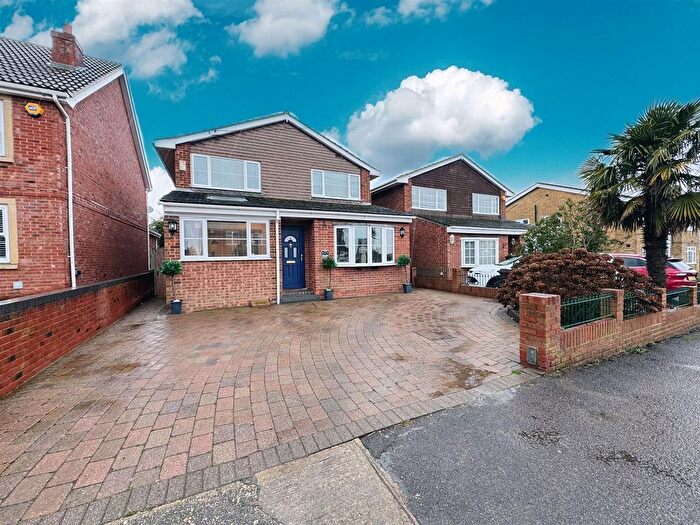 4 Bedroom Detached House For Sale In Hillcrest Road, Horndon-On-The-Hill, Stanford-Le-Hope, SS17