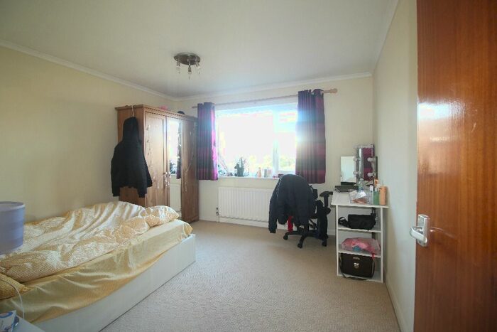 4 Bedroom Detached House To Rent In Cranbrook Drive, Maidenhead SL6