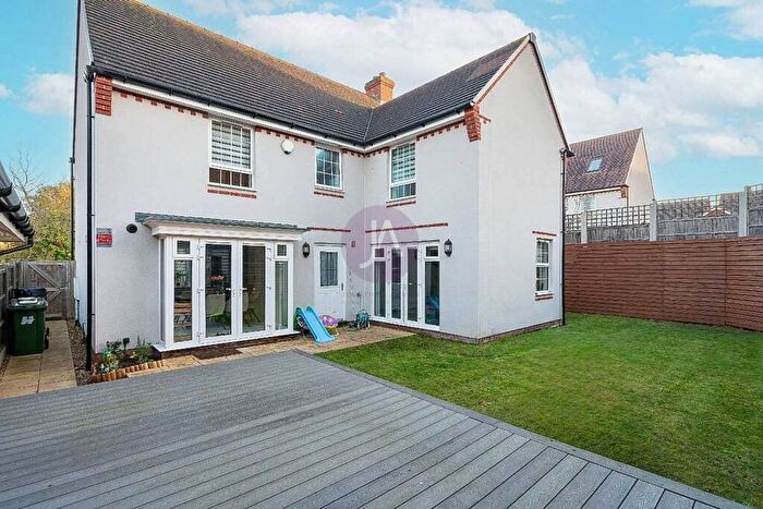 4 Bedroom Detached House To Rent In Hubert Crescent, Bushey, Hertfordshire, WD23