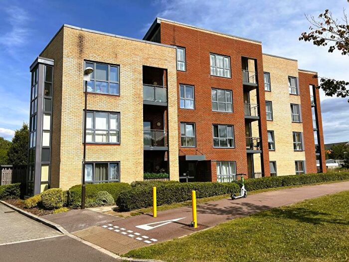 1 Bedroom Apartment To Rent In Bessemer Lodge, Oakgrove, MK10