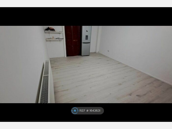 2 Bedroom Semi-Detached House To Rent In Grosvenor Avenue, Carshalton, SM5